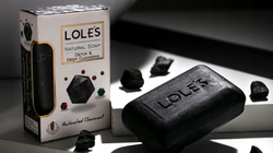 LOLE'S Luxury Natural přírodní mýdlo s aktivním uhlím 150g